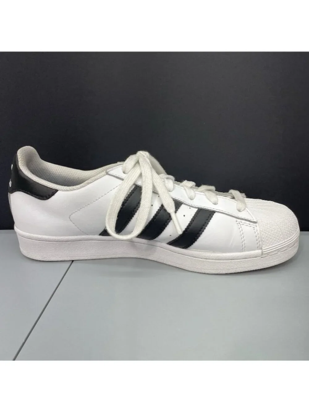 Adidas Superstar Sneakers Shoes Athletic Clam Shell White Black Mens 7
